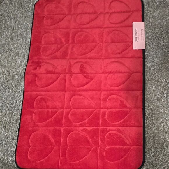 Juicy Couture Home Heart Embossed Memory Foam Bath Rug - Picture 5 of 6